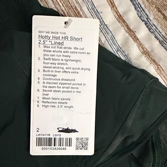 Lululemon LEGACY GREEN HIGH RISE HOTTY HOTS 2.5” lined* - Picture 4 of 7
